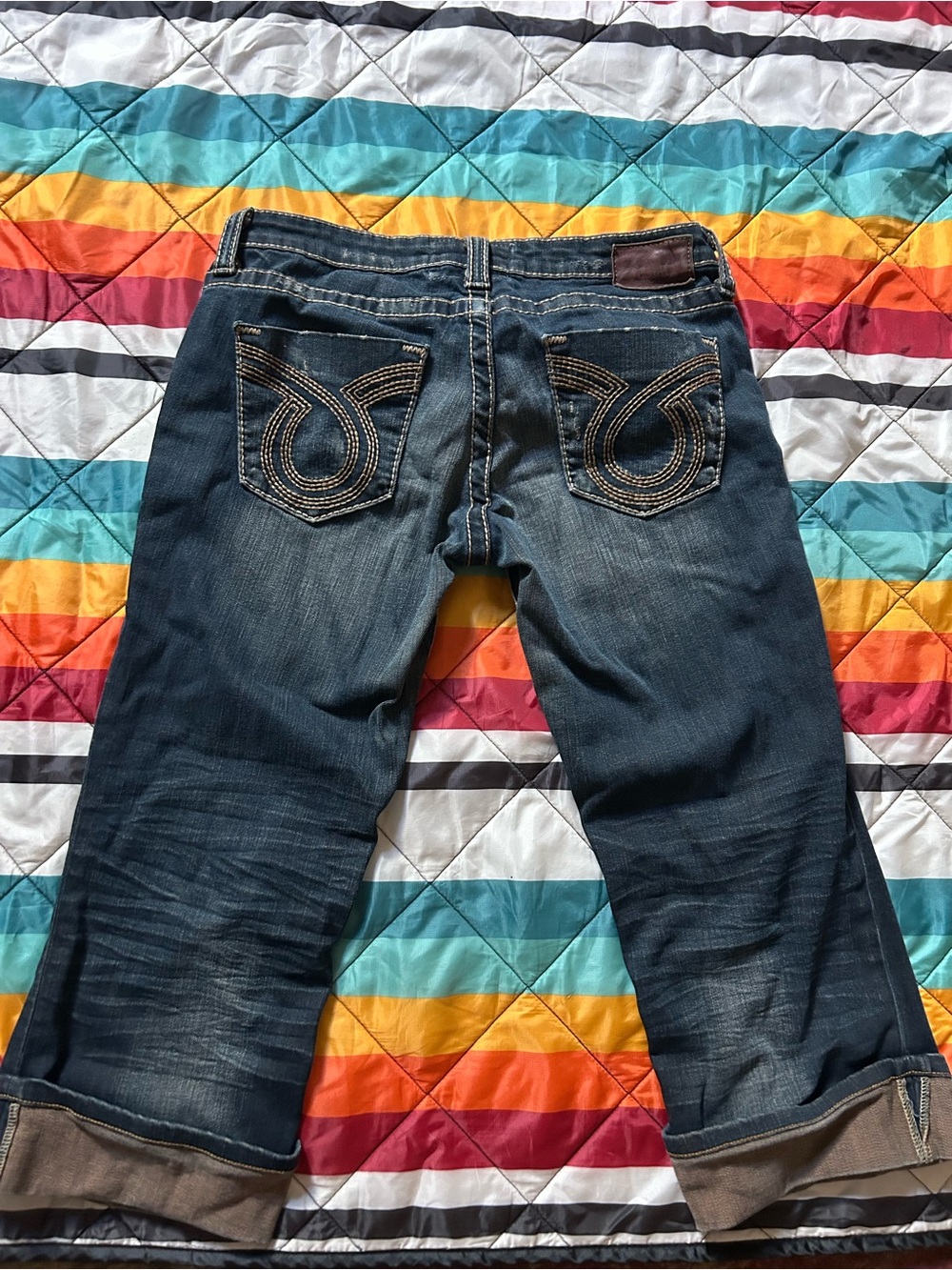 Womens Dark Blue Denim Jeans - Stylish Pocket Stitching